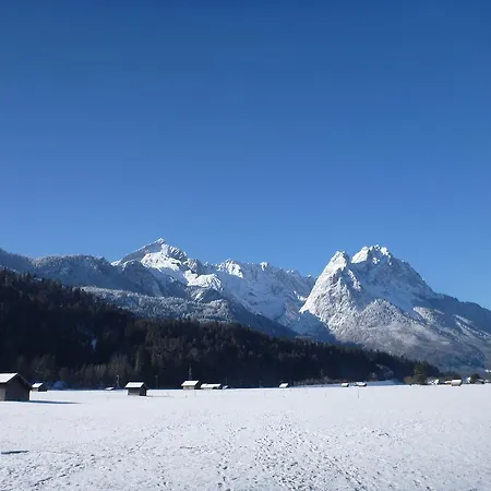 Gaestehaus Andreas Hofer ガルミッシュ・パルテンキルヒェン